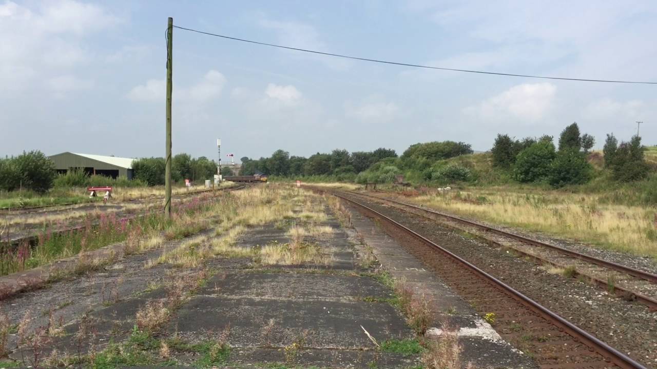 DB Cargo 66186 passes Hellifield 18th August 2016