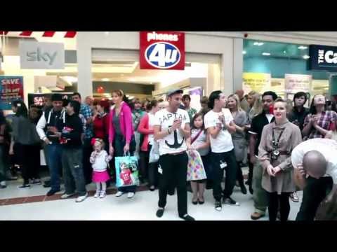 Pop Up Fashion Show Westfield Merry Hill