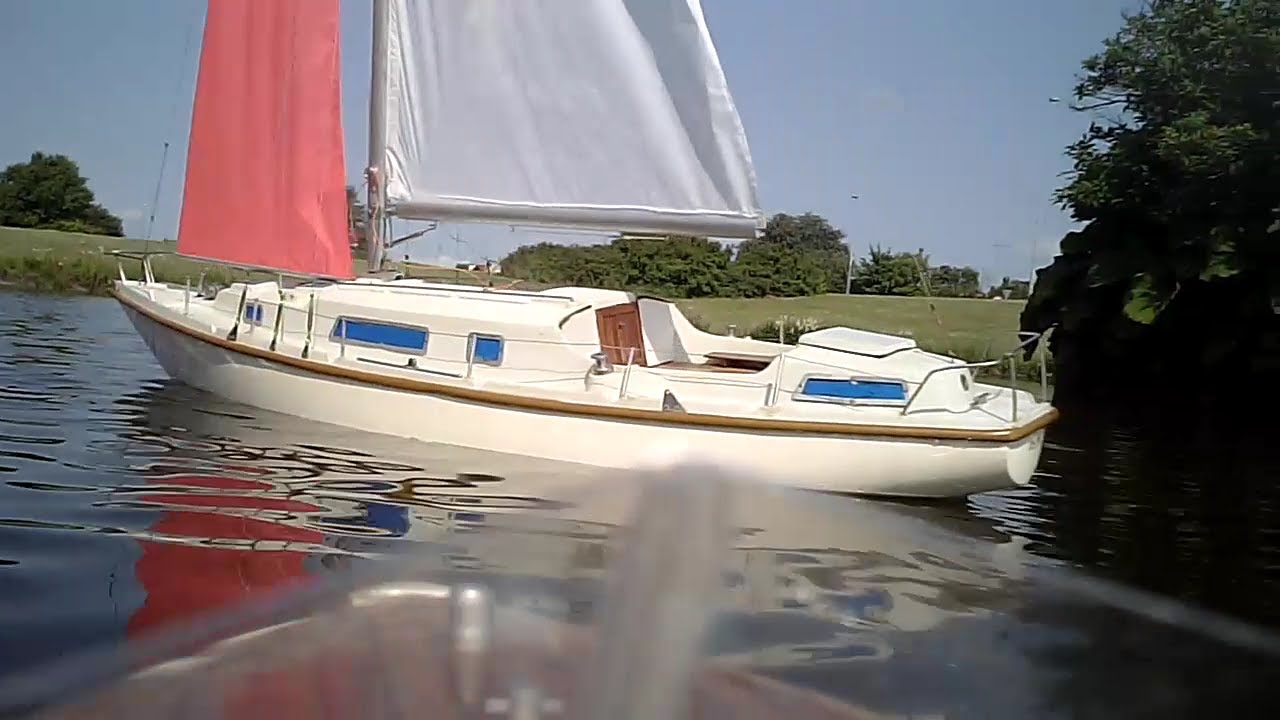 Sail boat - RC scale model - YouTube