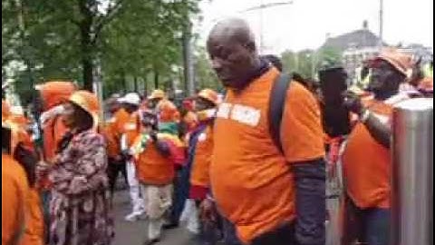 =18=KERKUK=FILIM=18=5=2013=KIRIM TURKLERININ 1944=5=18 ZULMA KARSI PROTOSTO DEN HAAG=IRFAN