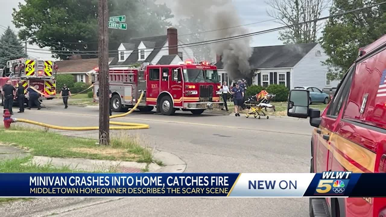 Car crashes into house in Middletown with homeowner still inside - YouTube