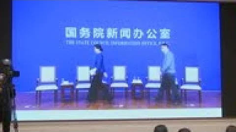 Wuhan doctors warn colleagues over virus