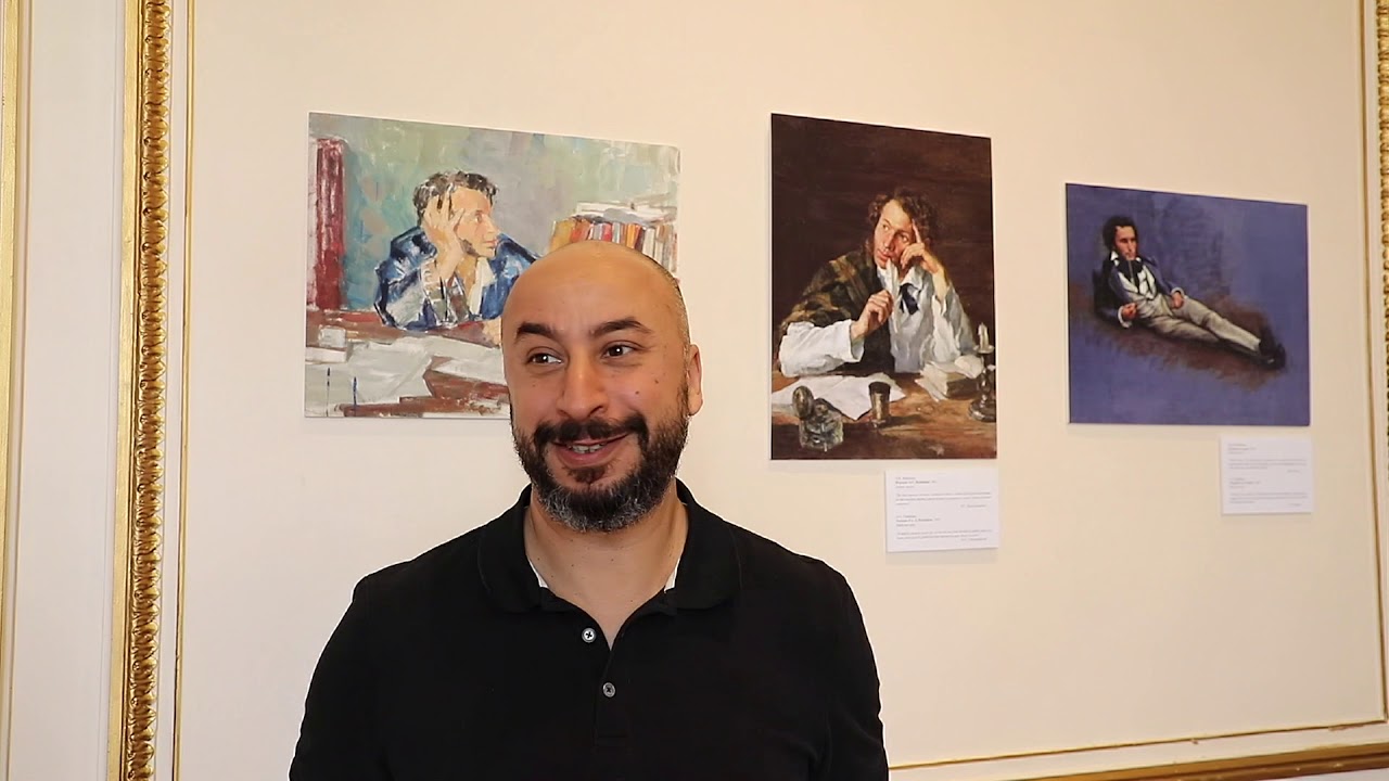 Мы изучаем русский язык в РЦНК в Париже. Саид.