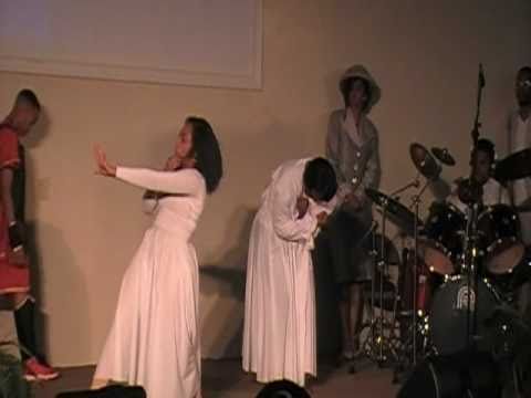 Vickie Winans (Oh What Love) Resurrection Sunday 2...