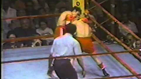 1977-04-23 - Carlos Zarate vs Alfonso Zamora - USA...