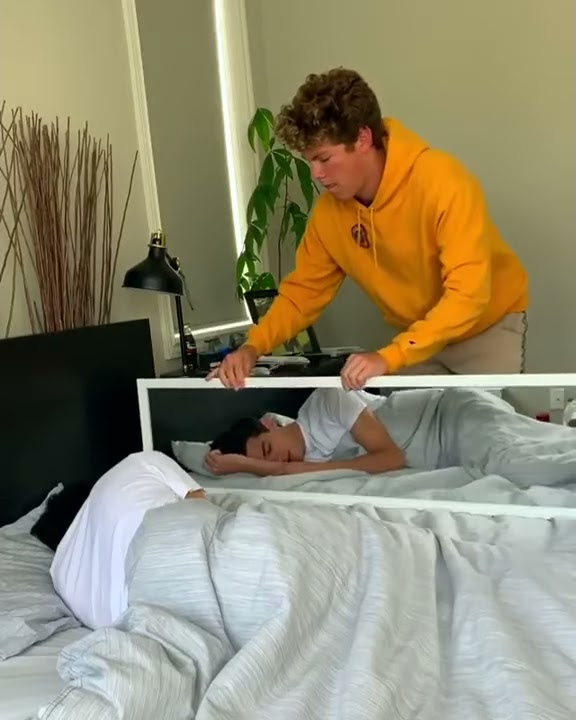 the-best-way-to-wake-someone-up-youtube