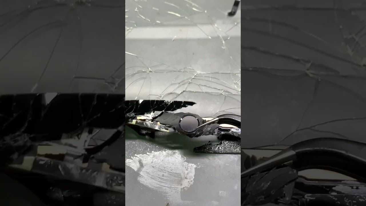 Apple iPad 6th Gen - How to change the glass screen