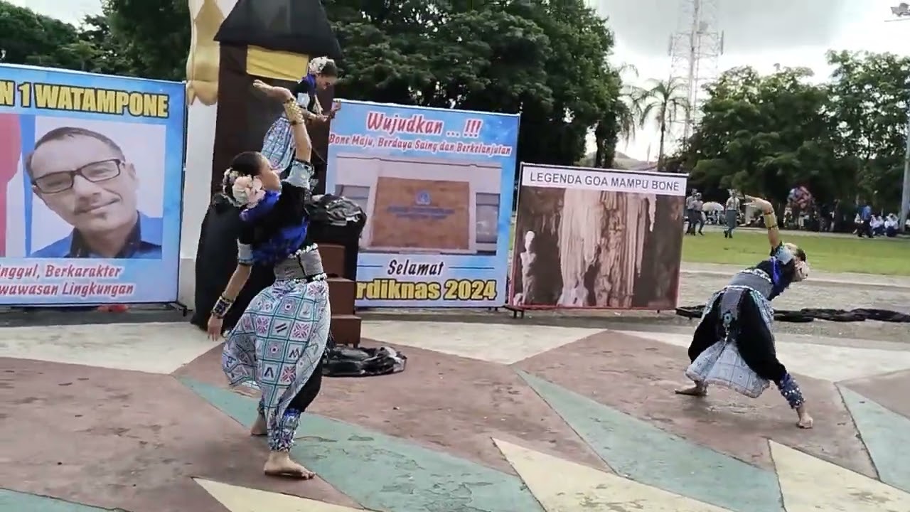 TARI SIJELLO TOMAMPU ~ SMP NEGERI 1 WATAMPONE