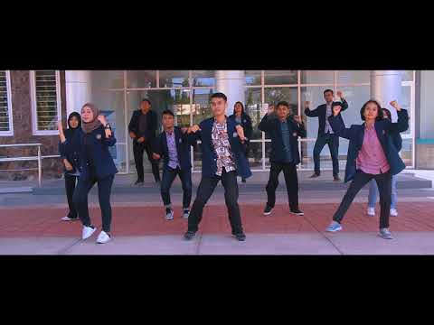 FLASHMOB DANCE PKKMB VOKASI UNESA 2022