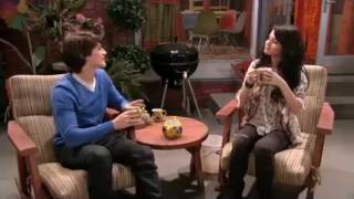 Los Hechiceros de Waverly Place - Alex hechiza a un chico (Español Latino) 2/4