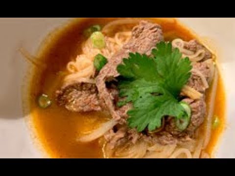 Tom Yum Beef Noodle Soup 冬蔭牛肉湯