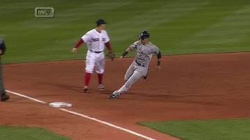 NYY@BOS: Jeter picks up his second RBI single