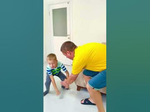 сын испугал отца - YouTube