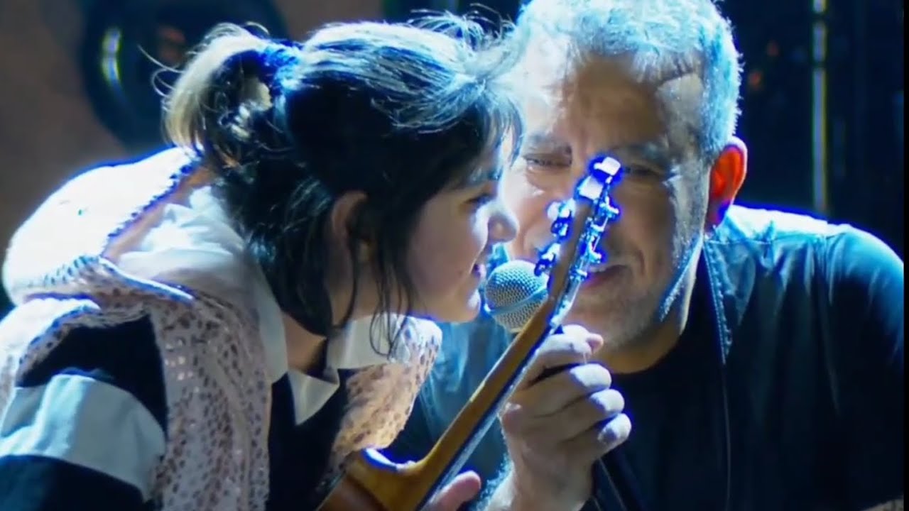 Nisanur'un Haluk Levent sahnesinde elfida performansı