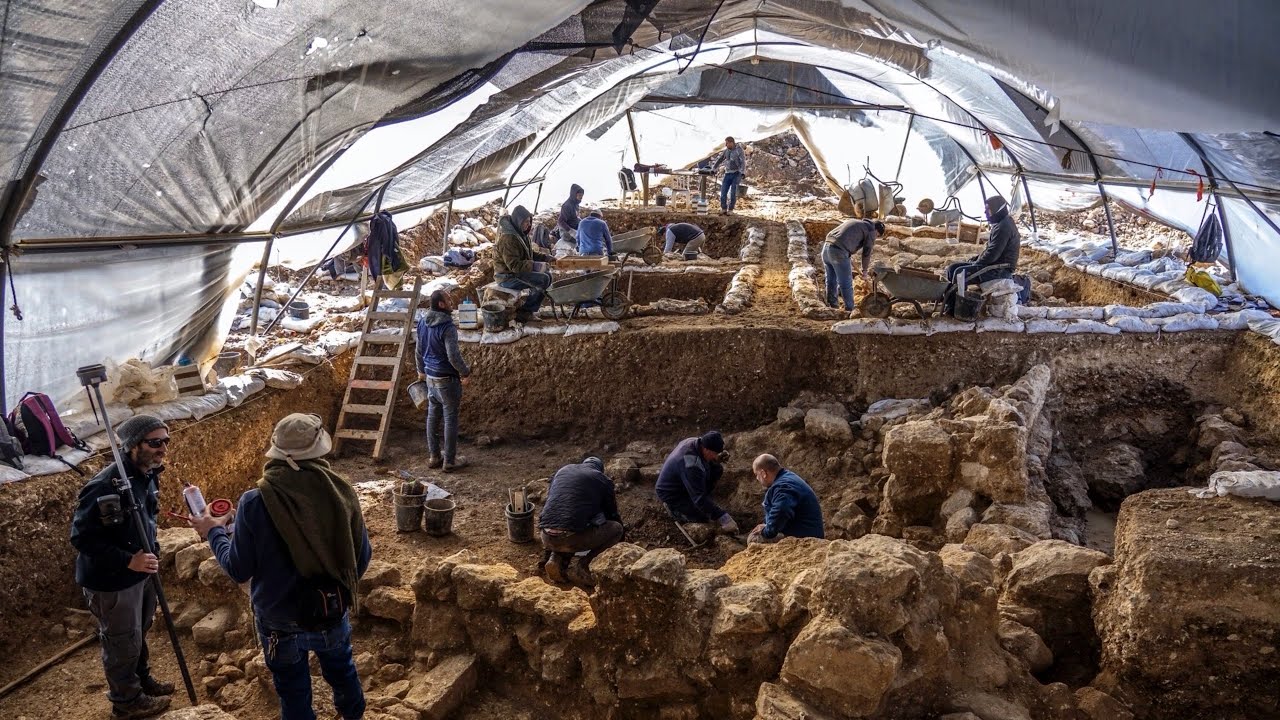2,700 Year old administrative center in Jerusalem
