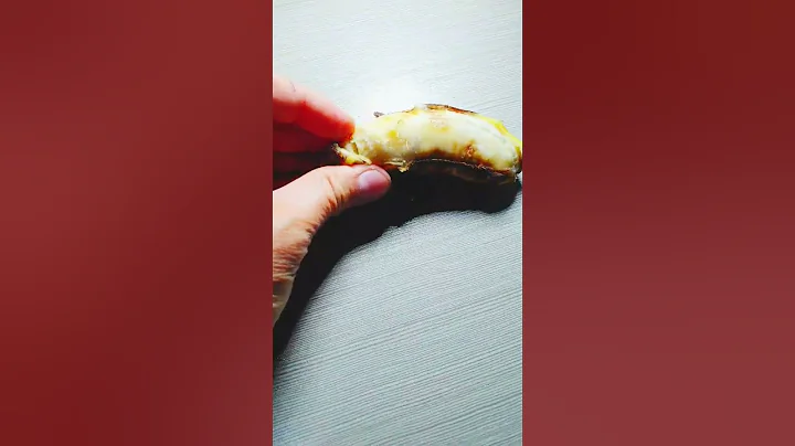 A Living Lab Banana? #labbanana #evolved #banana