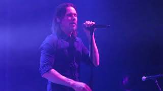 Broken Wings - Alter Bridge