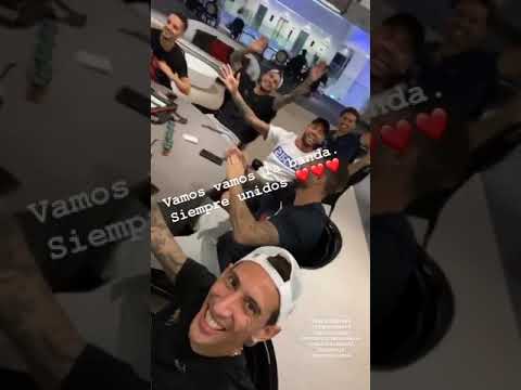 Neymar cantando Hawái de Maluma 😂