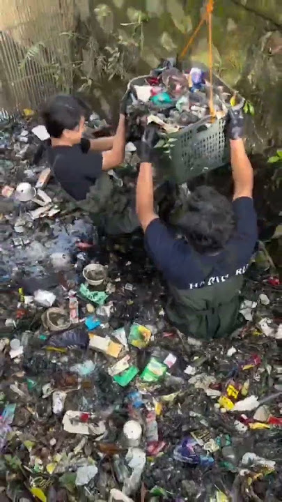 woww Pandawara, membersihkan sampah yang extrem di sungai,sampai kinclong.menjaga lingkungan