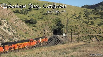 Tehachapi Pass, California trains in 4K: 4-27-2019 / BNSF #4564