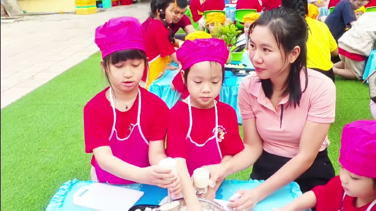 Hội thi bé làm bánh in - Trường Mẫu Giáo 19/5 - lớp Lá 2