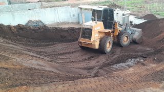 trabalhando no desaterro começando bancada do lote parte 3