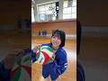 【体育館】何バウンドでキャッチできる? #shorts