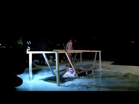 Ревда, Крещение-2018, купания в Кунгурке, ри-тв