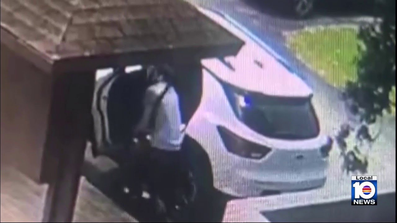 Video shows man wanted for mail theft in Miami-Dade - YouTube