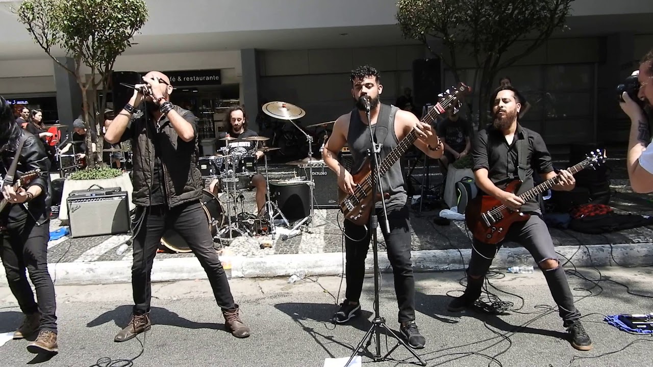 Bandeua Rocker BANDA DE ROCK LUMINA NA AVENIDA PAULISTA EM SP - YouTube
