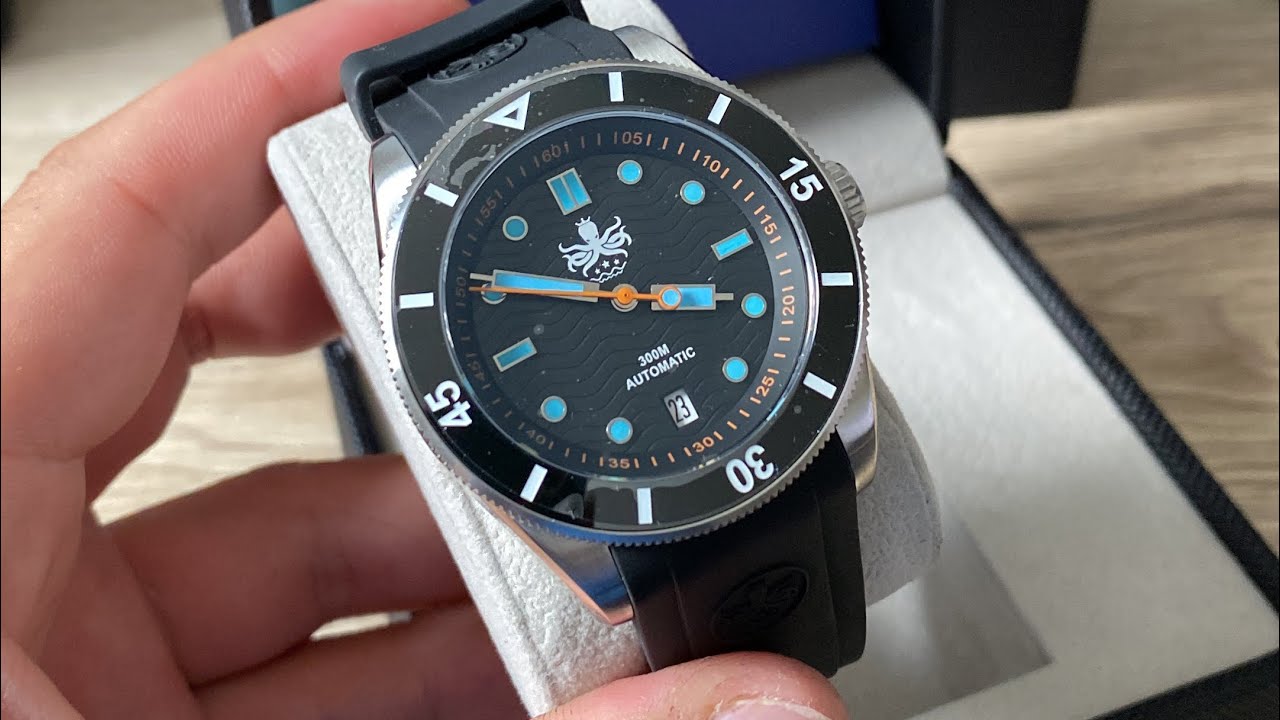 Men's black Phoibos watch with rubber strap Wave Master PY010CR