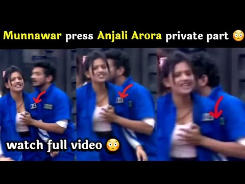 Anjali Arora Touch private parts || Anjali Arora Lock upp Viral video