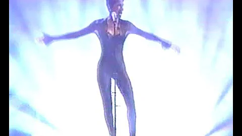 Toni Braxton "Unbreak My Heart" (live at the 1996 Billboard Music Awards) (Chris Rock)