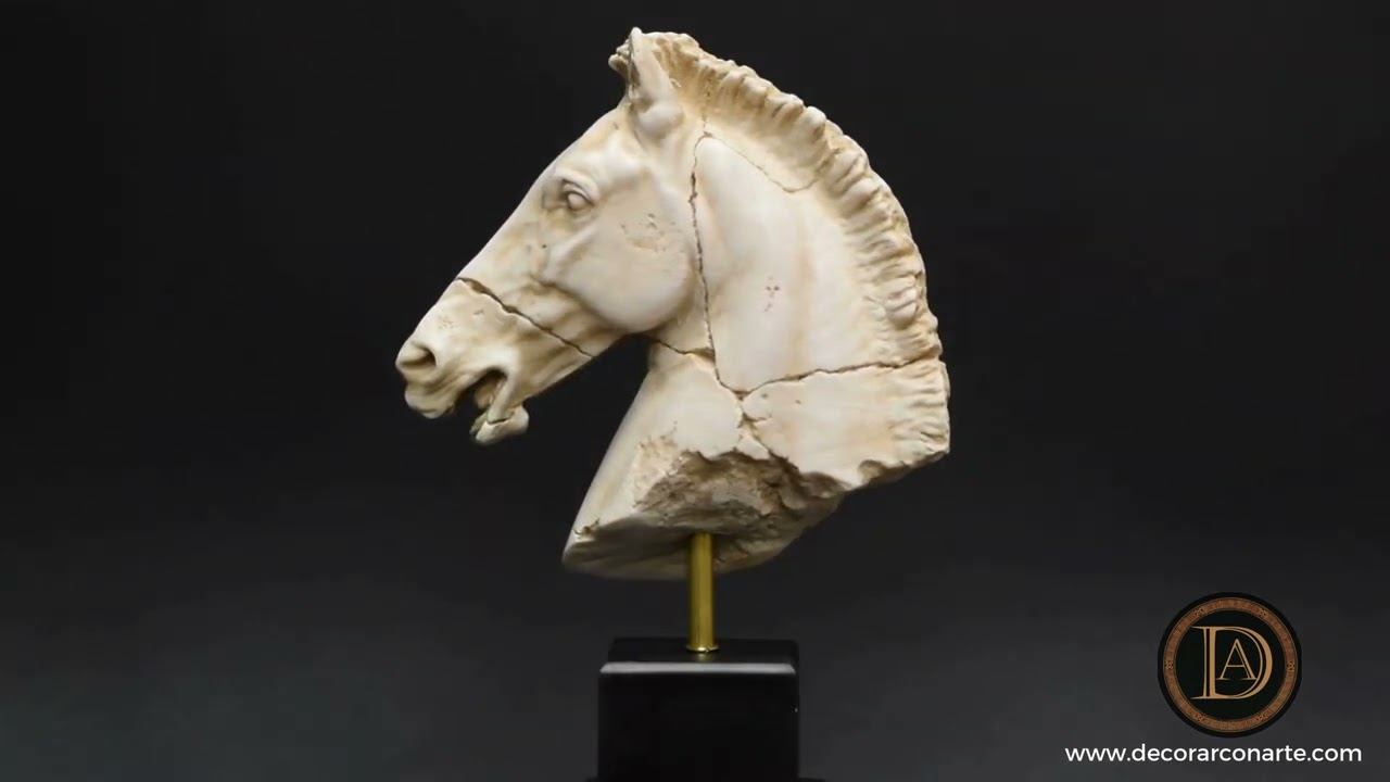 Statuette - figurine Tête de Cheval style bois - Maison