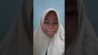 cerita fabel berjudul 'gagak ingin jadi angsa'