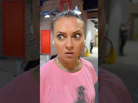 И снова спортзал удивляет! 😂 Смешное видео. #shorts