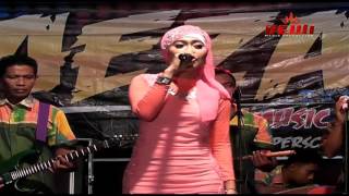 SAJADAH MERAH   Ayu AmbarWati