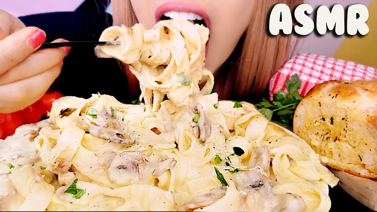 ASMR CREAMY FETTUCCINE ALFREDO MUKBANG | BIG BITES | Eating Sounds 먹방