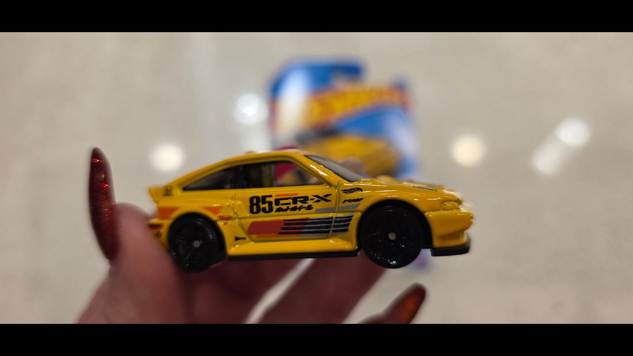 Hot Wheels 1985 Honda CR-X Sports Car Un-Carding Unboxing Show, Play & Tell!