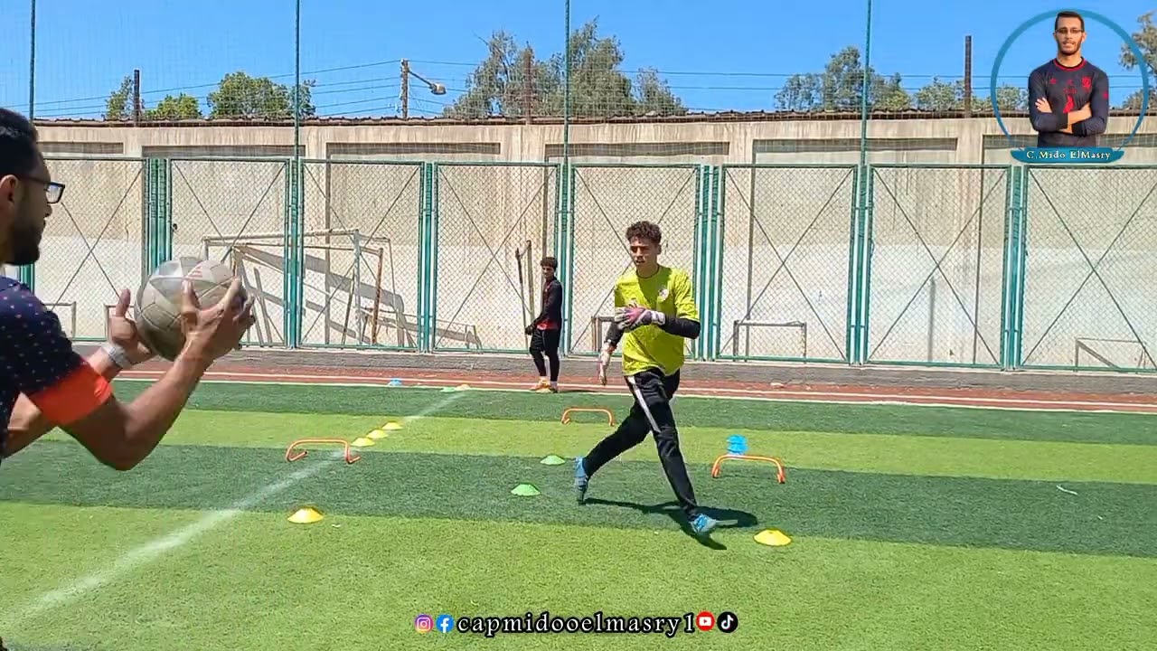 تمرين حراس مرمي تمرينه مع الموهبه محمد هراس حارس نادي الزمالك 2010 