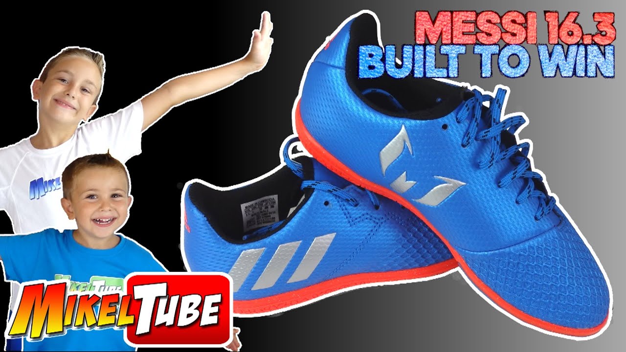 messi con botines nike