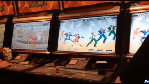 Nikolai-保力達 Plays with friends in the games hall (Taiwan players KOF 2002UM 台湾顶尖选手)