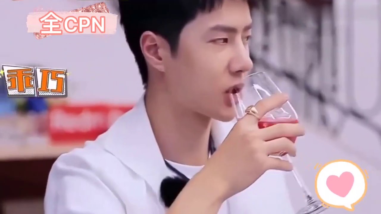 博君一肖之你是此生最美的风景：是我的错觉吗！为啥感觉这么多哥哥陪着耶啵玩，可弟弟王一博眼里的落寞还是掩饰不住~