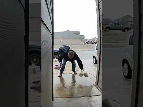 كن حذرا او تسقط