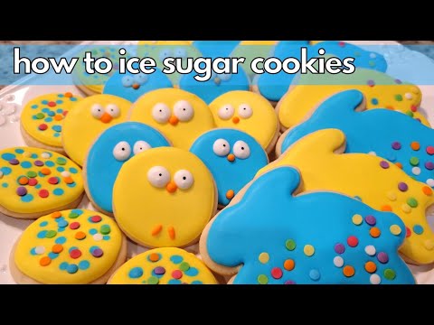 How to Ice Sugar Cookies for Beginners! | Step-by-Step Easy Directions!
