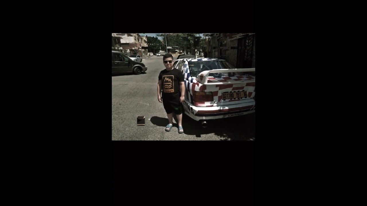 my dream to have 100 sub in YouTube please make my dream come ture :/