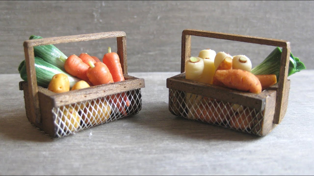 1:12 Miniature Storage Shelf W/two Wood Baskets – A WeeBitTeeny