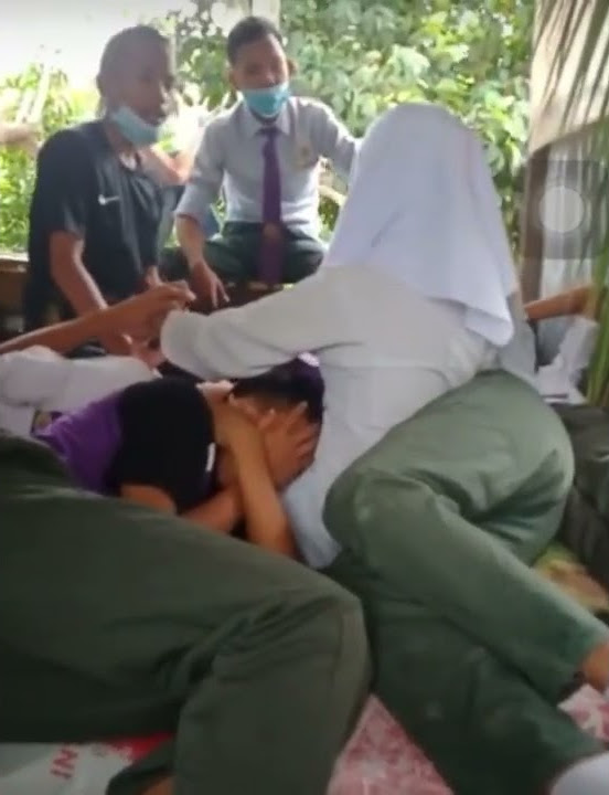 Viral budak sekolah