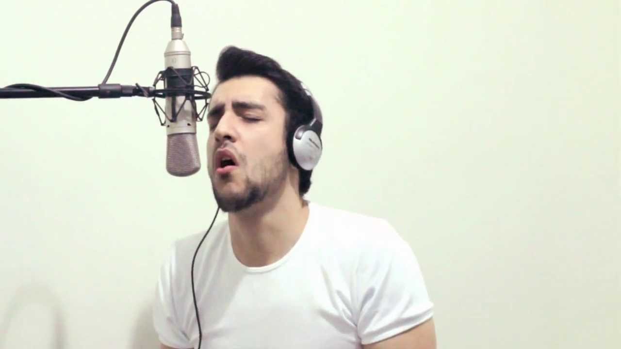 John Moonstone - Lady Gaga - Applause