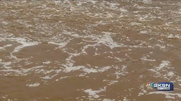 Scientists: Aquifer levels in Kansas dropping overall